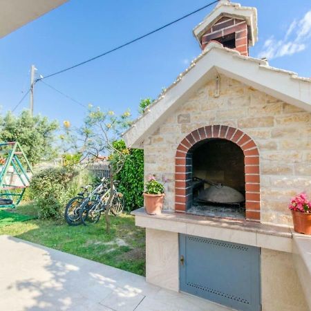 Holiday Apartment With Garden Kaštela エクステリア 写真