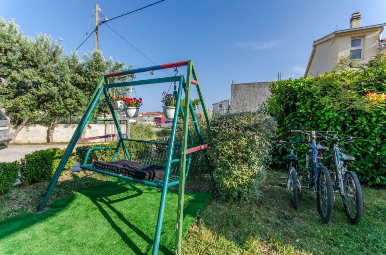 Holiday Apartment With Garden Kaštela エクステリア 写真
