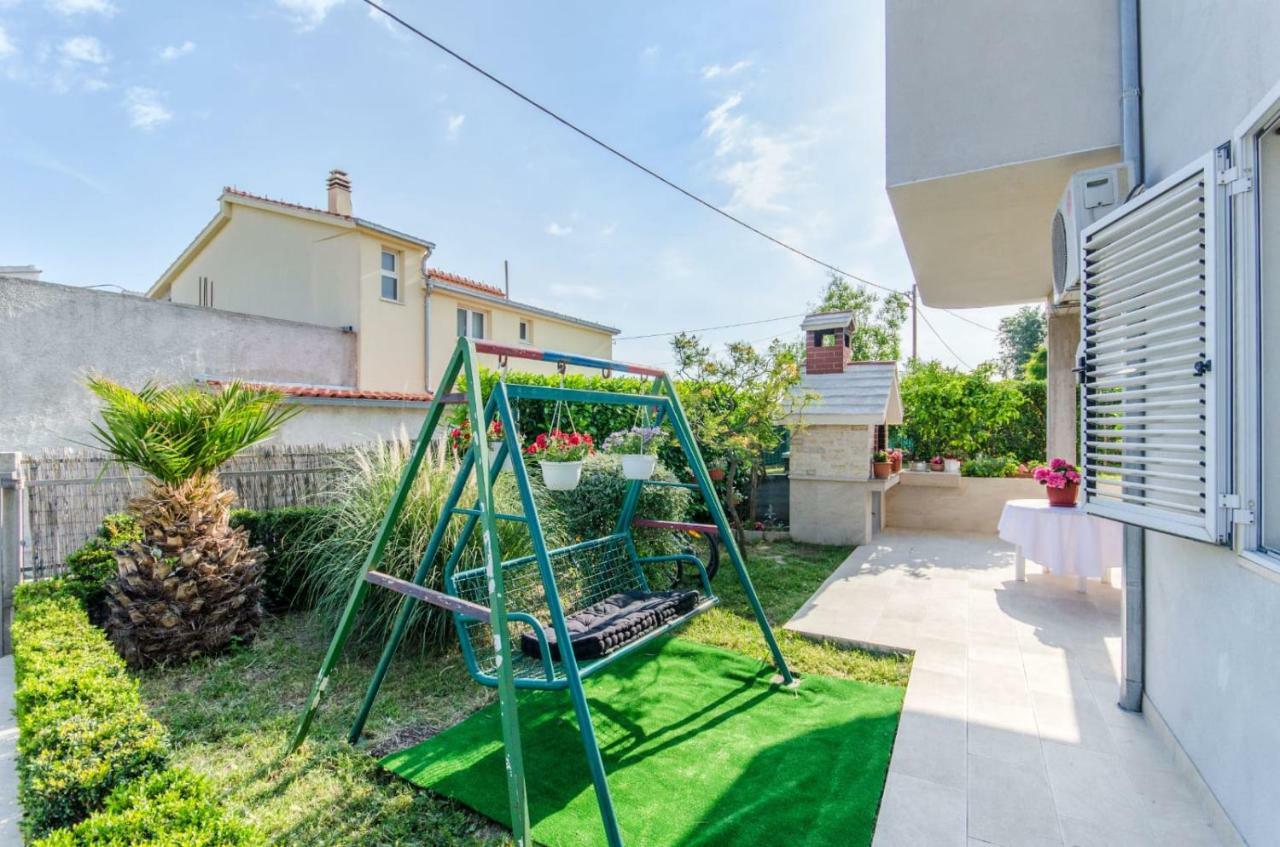 Holiday Apartment With Garden Kaštela エクステリア 写真
