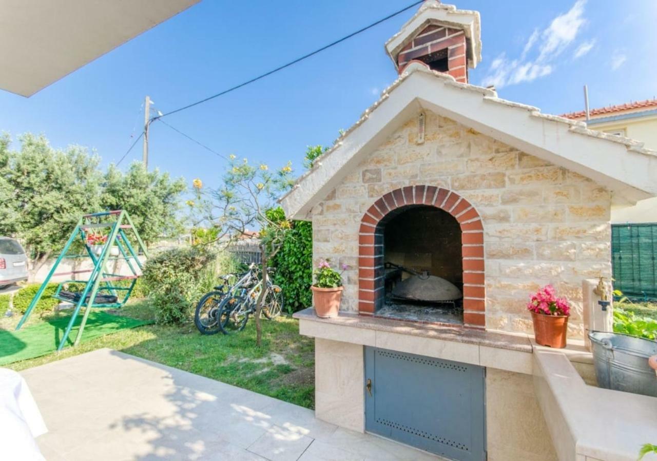 Holiday Apartment With Garden Kaštela エクステリア 写真